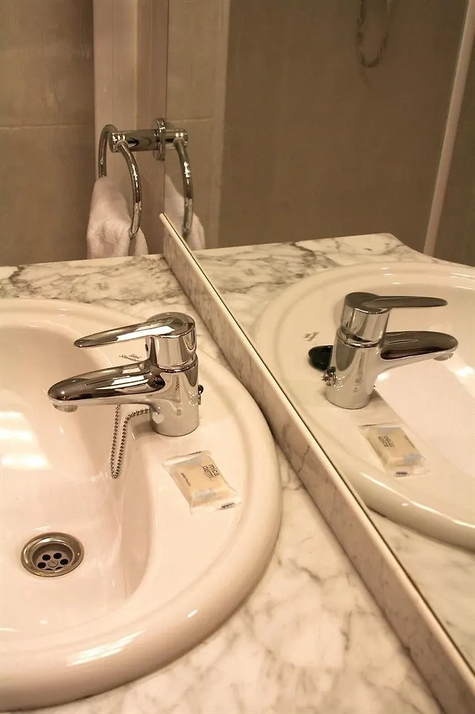 Enginyapartaments Figueres  Apartment